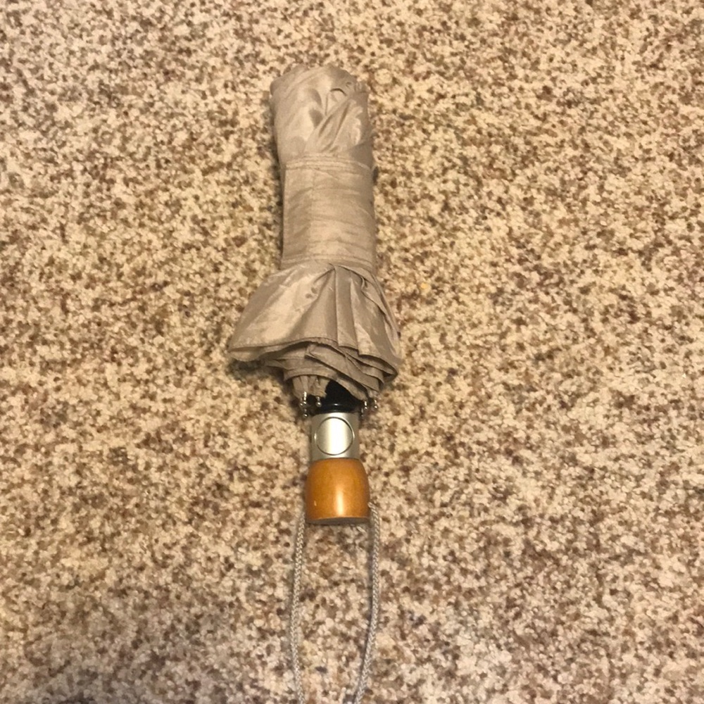 Totes umbrella